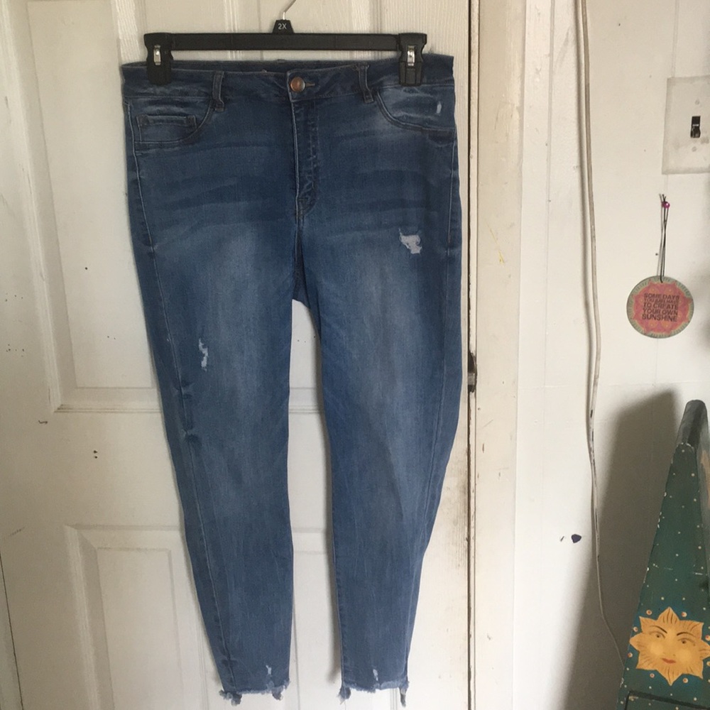 Refuge lightly distressed skinny jeans